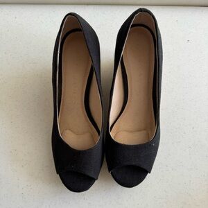 Kelly & Katie Wedge Peep Toes